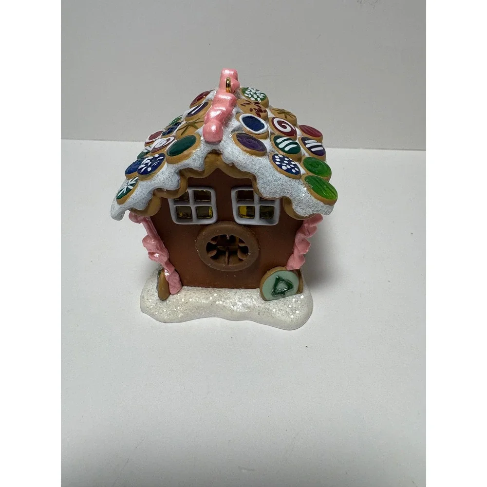 2007 Hallmark Keepsake Bake Shop Noelville Second in Series Ornament QX7009